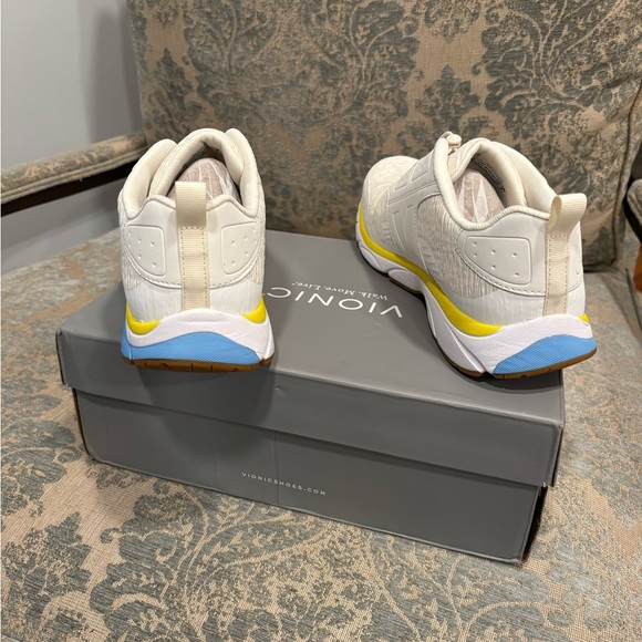 NEW Vionic Drift Deon VIO-Flex Insole Active Sneaker - Picture 4 of 9